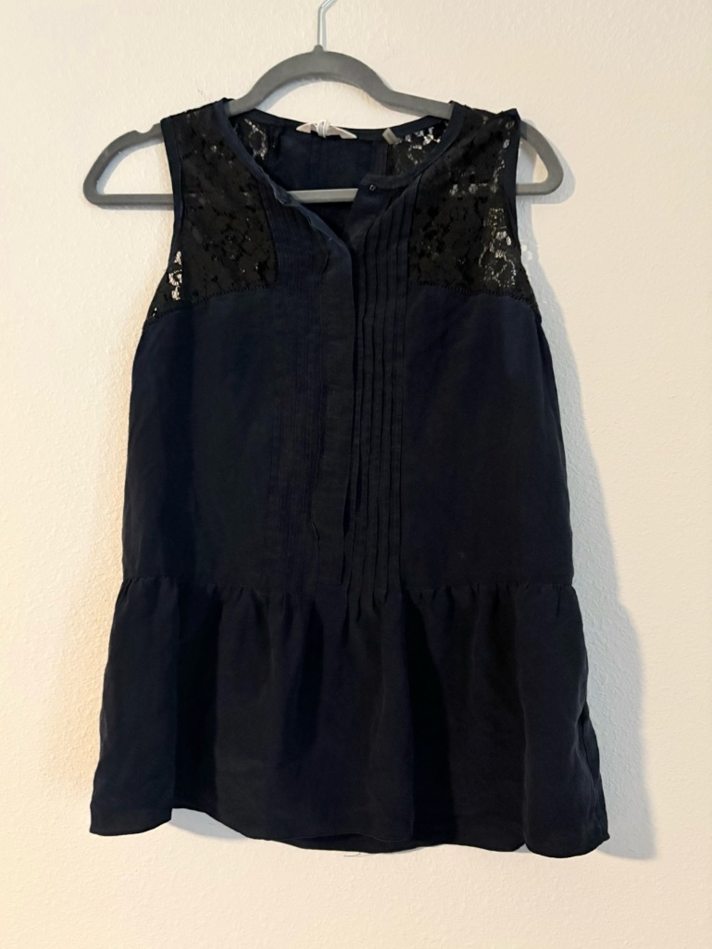 Rebecca Taylor 100% Silk Navy Lace-Yoke Sleeveless Blouse